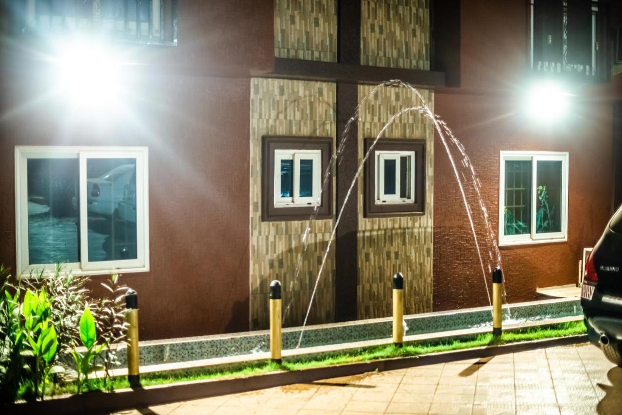 Homey Lodge Kumasi Exterior foto