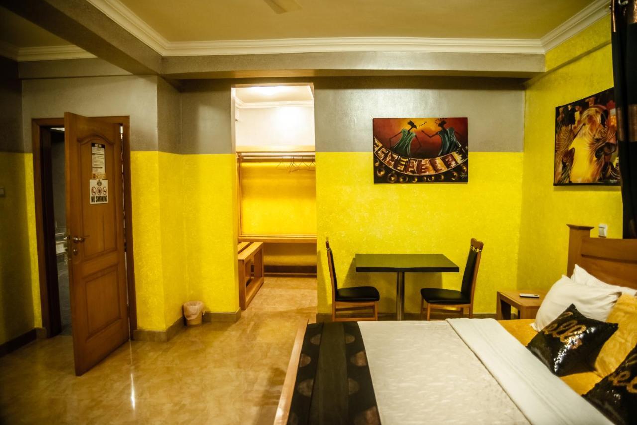 Homey Lodge Kumasi Exterior foto